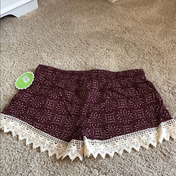 Flowy shorts - Picture 2 of 2